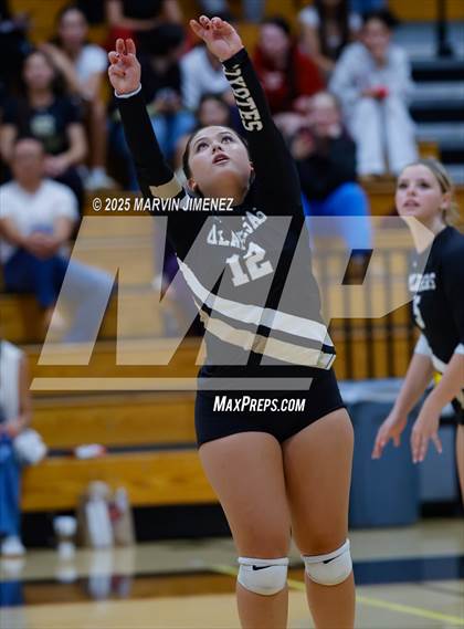 Thumbnail 1 in Calabasas @ Oaks Christian photogallery.