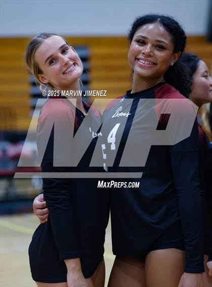 Thumbnail 2 in Calabasas @ Oaks Christian photogallery.