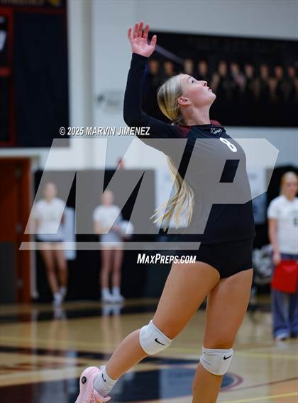 Thumbnail 1 in Calabasas @ Oaks Christian photogallery.