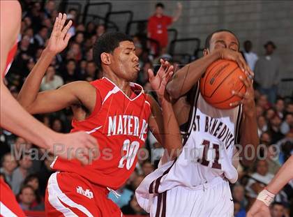 Thumbnail 2 in St. Benedict's Prep @ Mater Dei (Nike Extravaganza) photogallery.