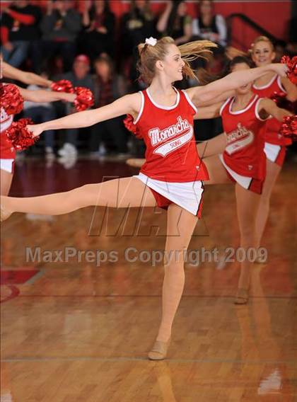 Thumbnail 3 in St. Benedict's Prep @ Mater Dei (Nike Extravaganza) photogallery.