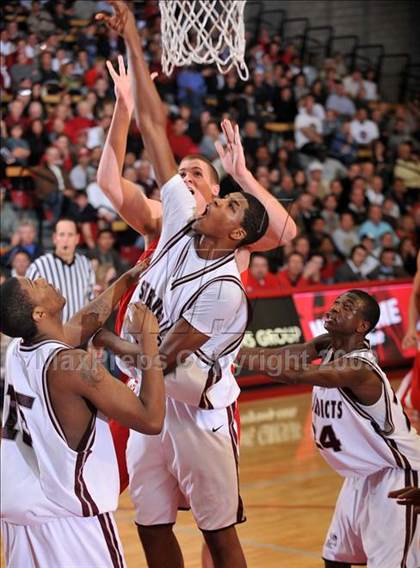 Thumbnail 3 in St. Benedict's Prep @ Mater Dei (Nike Extravaganza) photogallery.