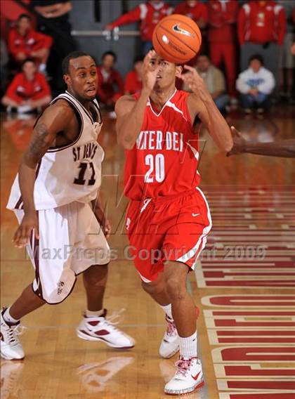 Thumbnail 1 in St. Benedict's Prep @ Mater Dei (Nike Extravaganza) photogallery.