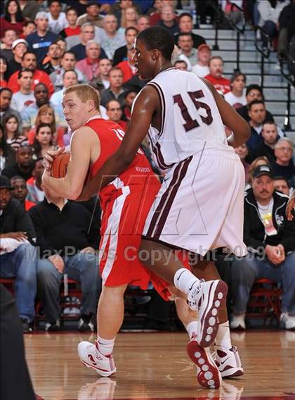 Thumbnail 3 in St. Benedict's Prep @ Mater Dei (Nike Extravaganza) photogallery.
