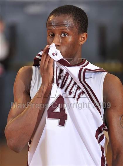 Thumbnail 1 in St. Benedict's Prep @ Mater Dei (Nike Extravaganza) photogallery.