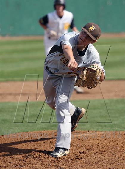 Thumbnail 3 in Del Oro vs Yuba City (Boras Classic - North Bracket) photogallery.