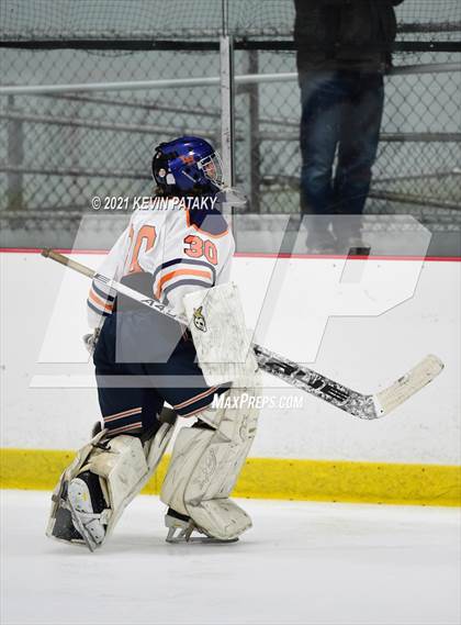 Thumbnail 2 in Branford @ Lyman Hall (SCC D2 Qtr Final) photogallery.