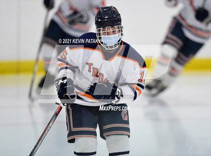 Thumbnail 2 in Branford @ Lyman Hall (SCC D2 Qtr Final) photogallery.