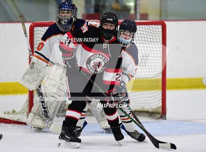 Thumbnail 2 in Branford @ Lyman Hall (SCC D2 Qtr Final) photogallery.