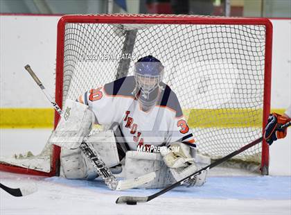 Thumbnail 1 in Branford @ Lyman Hall (SCC D2 Qtr Final) photogallery.