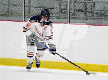 Thumbnail 1 in Branford @ Lyman Hall (SCC D2 Qtr Final) photogallery.