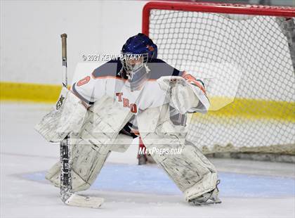Thumbnail 3 in Branford @ Lyman Hall (SCC D2 Qtr Final) photogallery.
