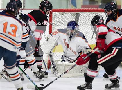 Thumbnail 2 in Branford @ Lyman Hall (SCC D2 Qtr Final) photogallery.