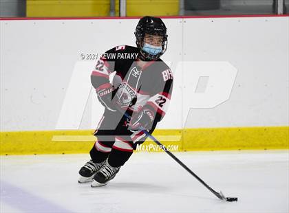 Thumbnail 1 in Branford @ Lyman Hall (SCC D2 Qtr Final) photogallery.