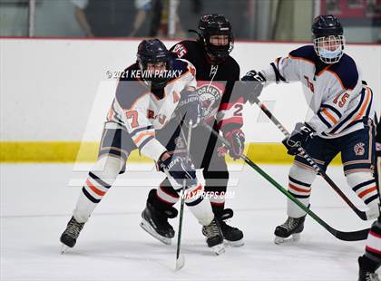 Thumbnail 2 in Branford @ Lyman Hall (SCC D2 Qtr Final) photogallery.
