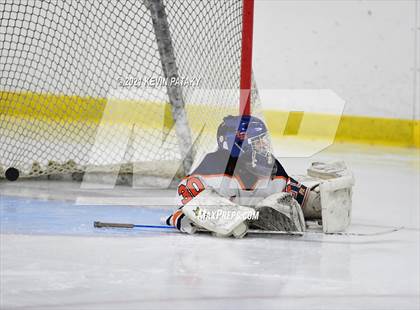 Thumbnail 2 in Branford @ Lyman Hall (SCC D2 Qtr Final) photogallery.