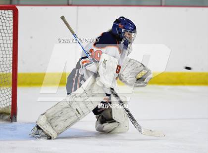 Thumbnail 1 in Branford @ Lyman Hall (SCC D2 Qtr Final) photogallery.