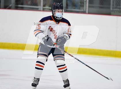 Thumbnail 1 in Branford @ Lyman Hall (SCC D2 Qtr Final) photogallery.