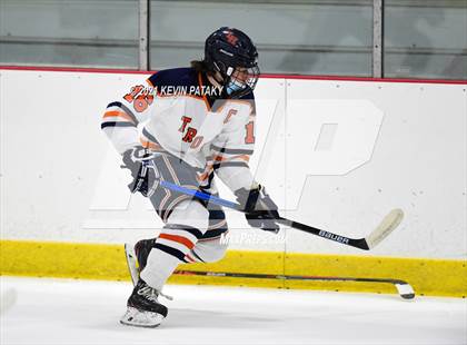 Thumbnail 1 in Branford @ Lyman Hall (SCC D2 Qtr Final) photogallery.