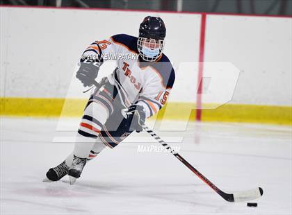 Thumbnail 2 in Branford @ Lyman Hall (SCC D2 Qtr Final) photogallery.