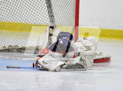 Thumbnail 1 in Branford @ Lyman Hall (SCC D2 Qtr Final) photogallery.