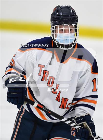 Thumbnail 2 in Branford @ Lyman Hall (SCC D2 Qtr Final) photogallery.