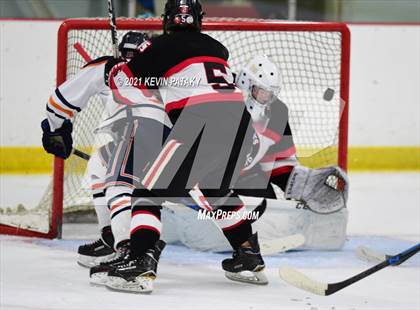 Thumbnail 1 in Branford @ Lyman Hall (SCC D2 Qtr Final) photogallery.