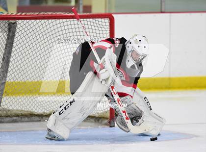 Thumbnail 2 in Branford @ Lyman Hall (SCC D2 Qtr Final) photogallery.