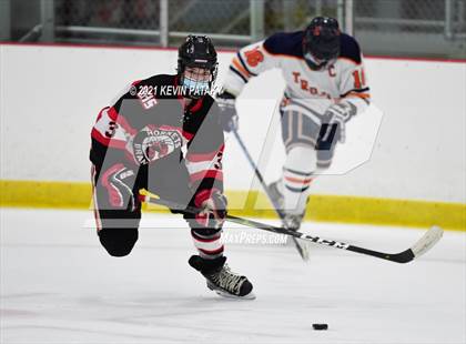 Thumbnail 2 in Branford @ Lyman Hall (SCC D2 Qtr Final) photogallery.