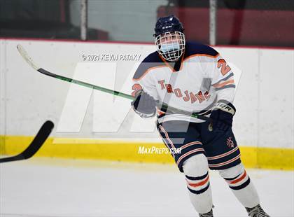 Thumbnail 1 in Branford @ Lyman Hall (SCC D2 Qtr Final) photogallery.