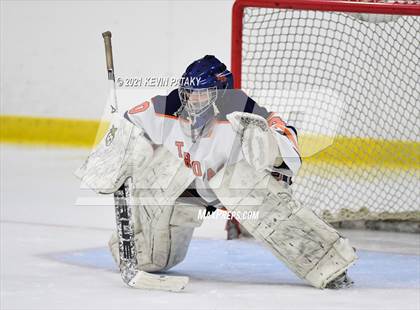 Thumbnail 1 in Branford @ Lyman Hall (SCC D2 Qtr Final) photogallery.