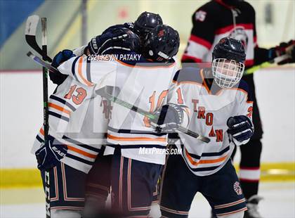Thumbnail 3 in Branford @ Lyman Hall (SCC D2 Qtr Final) photogallery.
