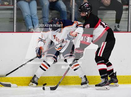 Thumbnail 2 in Branford @ Lyman Hall (SCC D2 Qtr Final) photogallery.