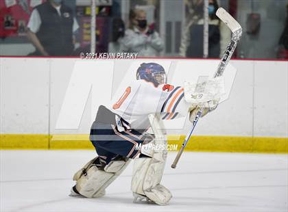 Thumbnail 1 in Branford @ Lyman Hall (SCC D2 Qtr Final) photogallery.