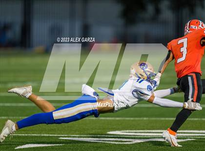 Thumbnail 1 in Alamo Heights @ Burbank photogallery.