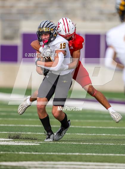 Thumbnail 2 in Seminole @ Glen Rose (UIL Football 4A Division 2 Regional Semifinal) photogallery.