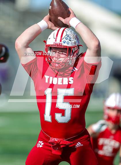 Thumbnail 3 in Seminole @ Glen Rose (UIL Football 4A Division 2 Regional Semifinal) photogallery.