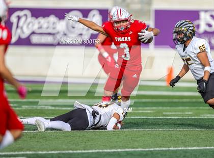Thumbnail 1 in Seminole @ Glen Rose (UIL Football 4A Division 2 Regional Semifinal) photogallery.