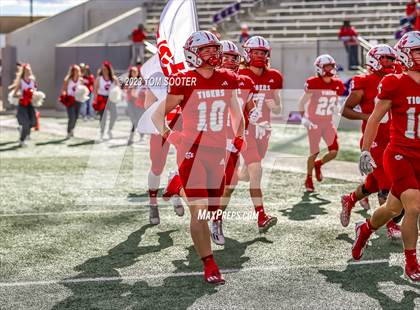 Thumbnail 2 in Seminole @ Glen Rose (UIL Football 4A Division 2 Regional Semifinal) photogallery.