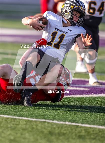 Thumbnail 2 in Seminole @ Glen Rose (UIL Football 4A Division 2 Regional Semifinal) photogallery.