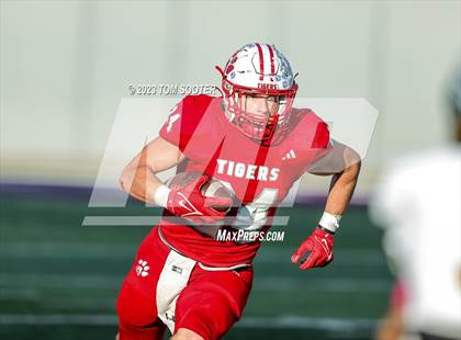 Thumbnail 3 in Seminole @ Glen Rose (UIL Football 4A Division 2 Regional Semifinal) photogallery.