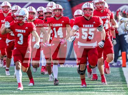 Thumbnail 3 in Seminole @ Glen Rose (UIL Football 4A Division 2 Regional Semifinal) photogallery.