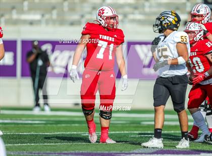 Thumbnail 3 in Seminole @ Glen Rose (UIL Football 4A Division 2 Regional Semifinal) photogallery.