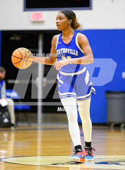 Thumbnail 3 in Statesville @ Lake Norman photogallery.