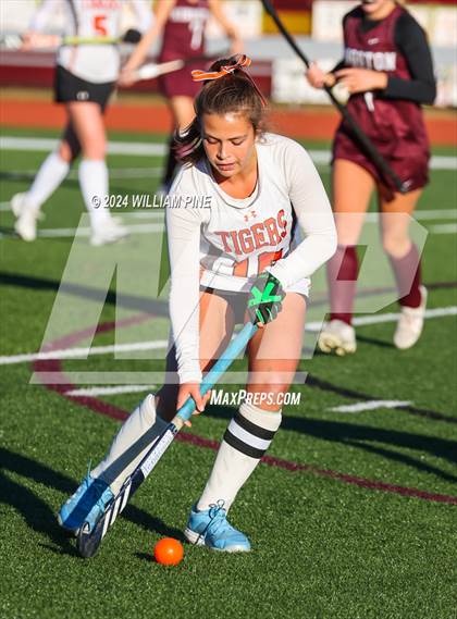 Thumbnail 2 in Kingston vs. Mamaroneck (NYSPHSAA Class A Regional Final) photogallery.