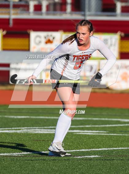 Thumbnail 2 in Kingston vs. Mamaroneck (NYSPHSAA Class A Regional Final) photogallery.