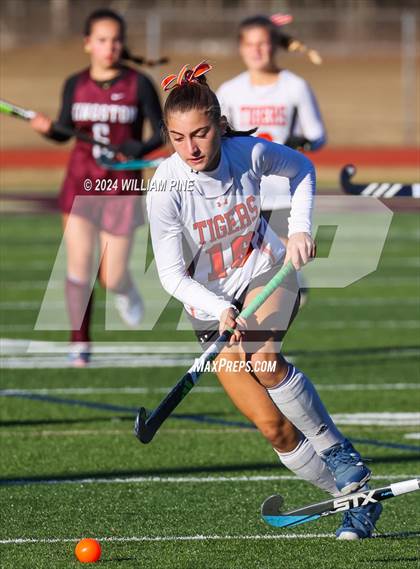 Thumbnail 1 in Kingston vs. Mamaroneck (NYSPHSAA Class A Regional Final) photogallery.