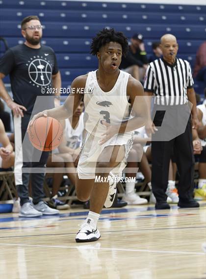 Thumbnail 1 in Dallas Jesuit vs. Plano East (In-N-Out Tournament) photogallery.