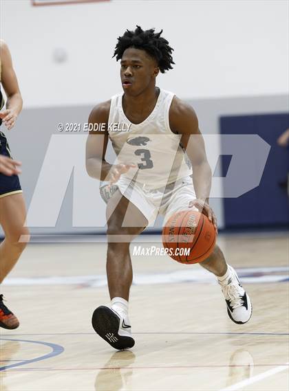 Thumbnail 1 in Dallas Jesuit vs. Plano East (In-N-Out Tournament) photogallery.