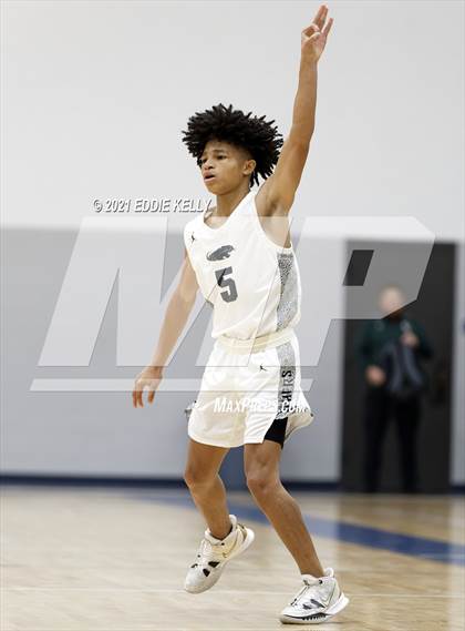 Thumbnail 2 in Dallas Jesuit vs. Plano East (In-N-Out Tournament) photogallery.